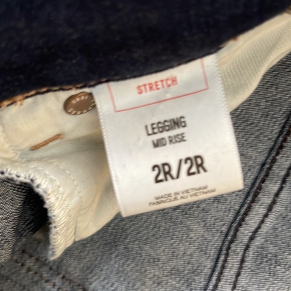 Express sz 2 jeans - Picture 7 of 9